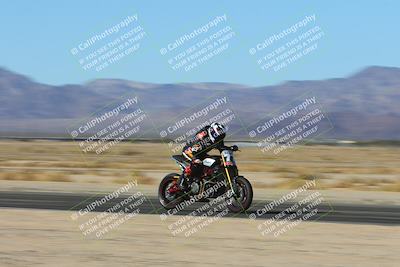 media/Dec-05-2024-Racers Edge (Thu) [[e102e0690b]]/3-B Group/Session 1 Speed Pans/
